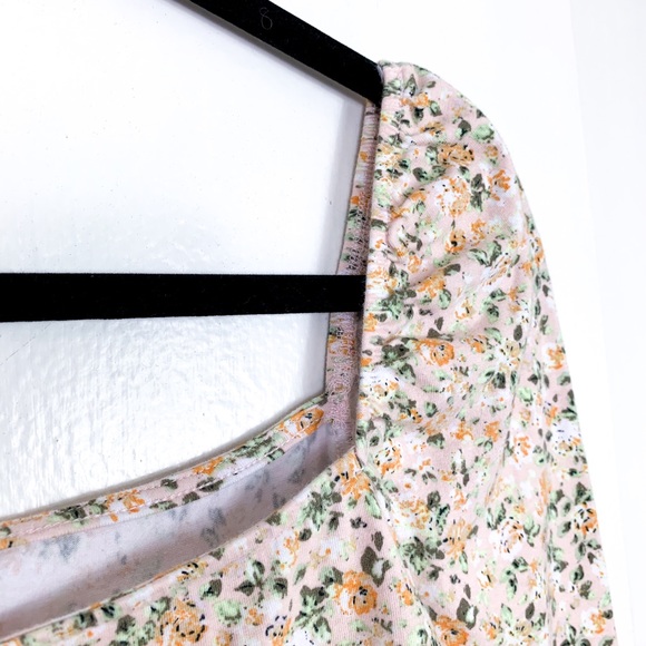 Wild Fable Floral Long Sleeve Crop Top - Picture 4 of 5